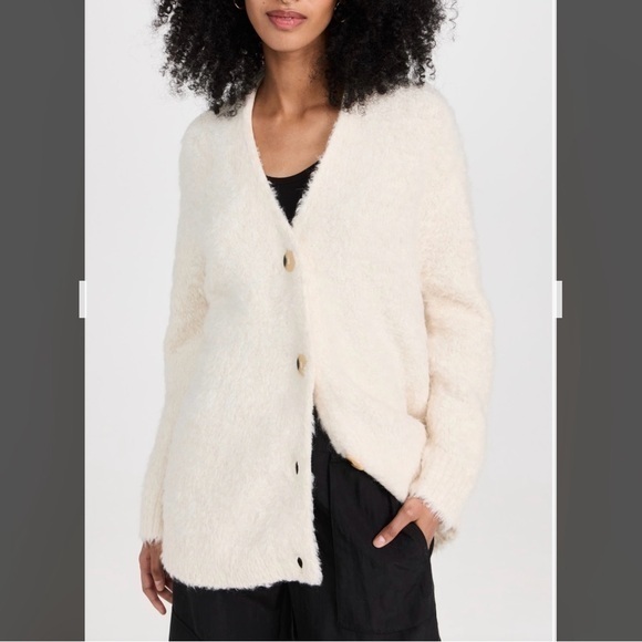 VINCE Oversized Teddy Cardigan in Off White Size M